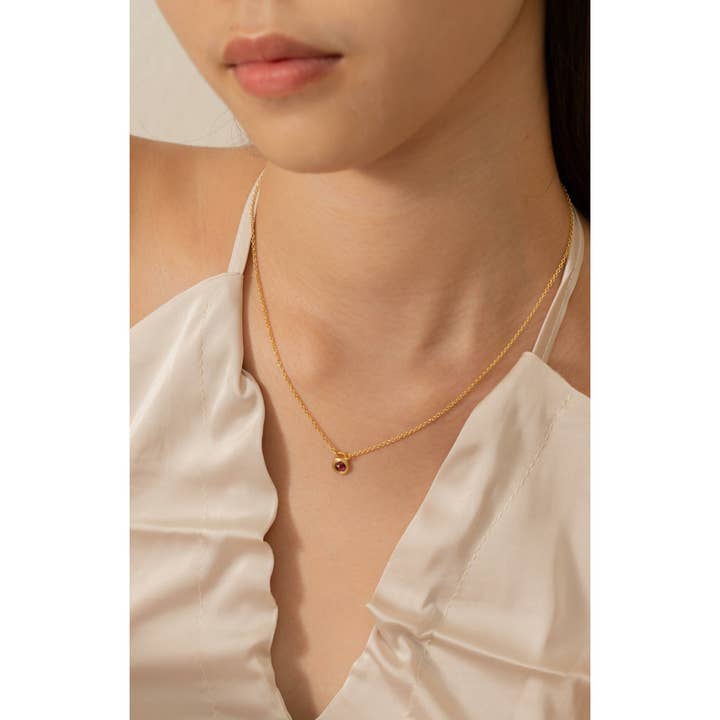 Fervor Montréal - Wholesale - Keyhole Rose Cut Rhodolite Necklace