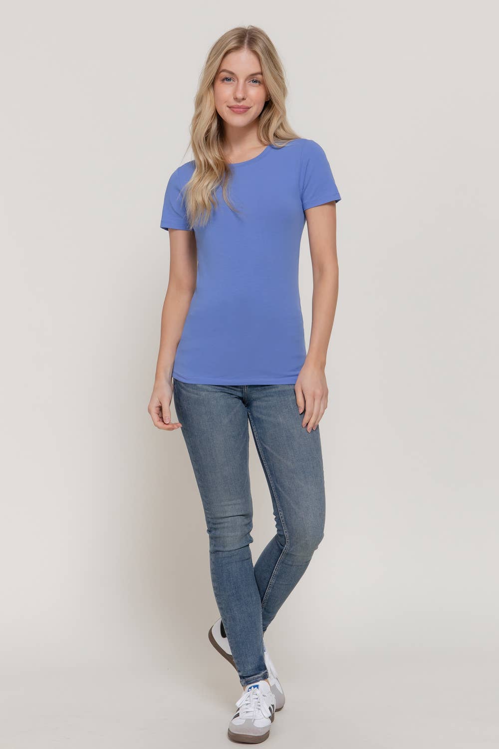 Active Basic | Active USA - Vente T-shirt – femme - Top en jersey de coton et élasthanne à manches courtes et col rond63