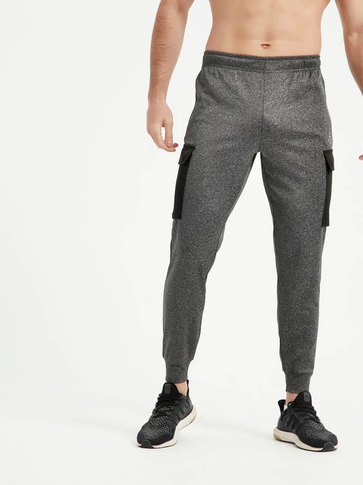 Pantalon droit en maille pour homme avec poches cargo pour la vente par Neyo