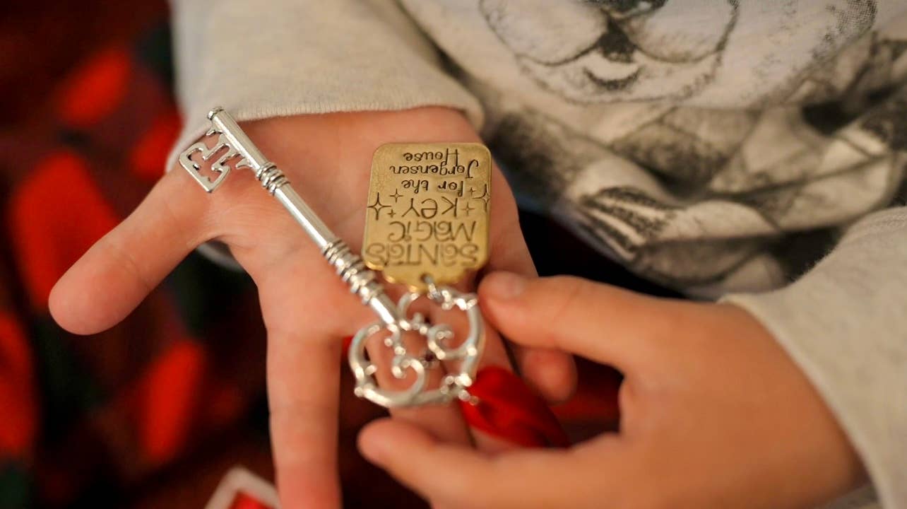 Tickle Bug Jewelry - Wholesale Ornament - Magic Santa Key Ornament Gift Box10