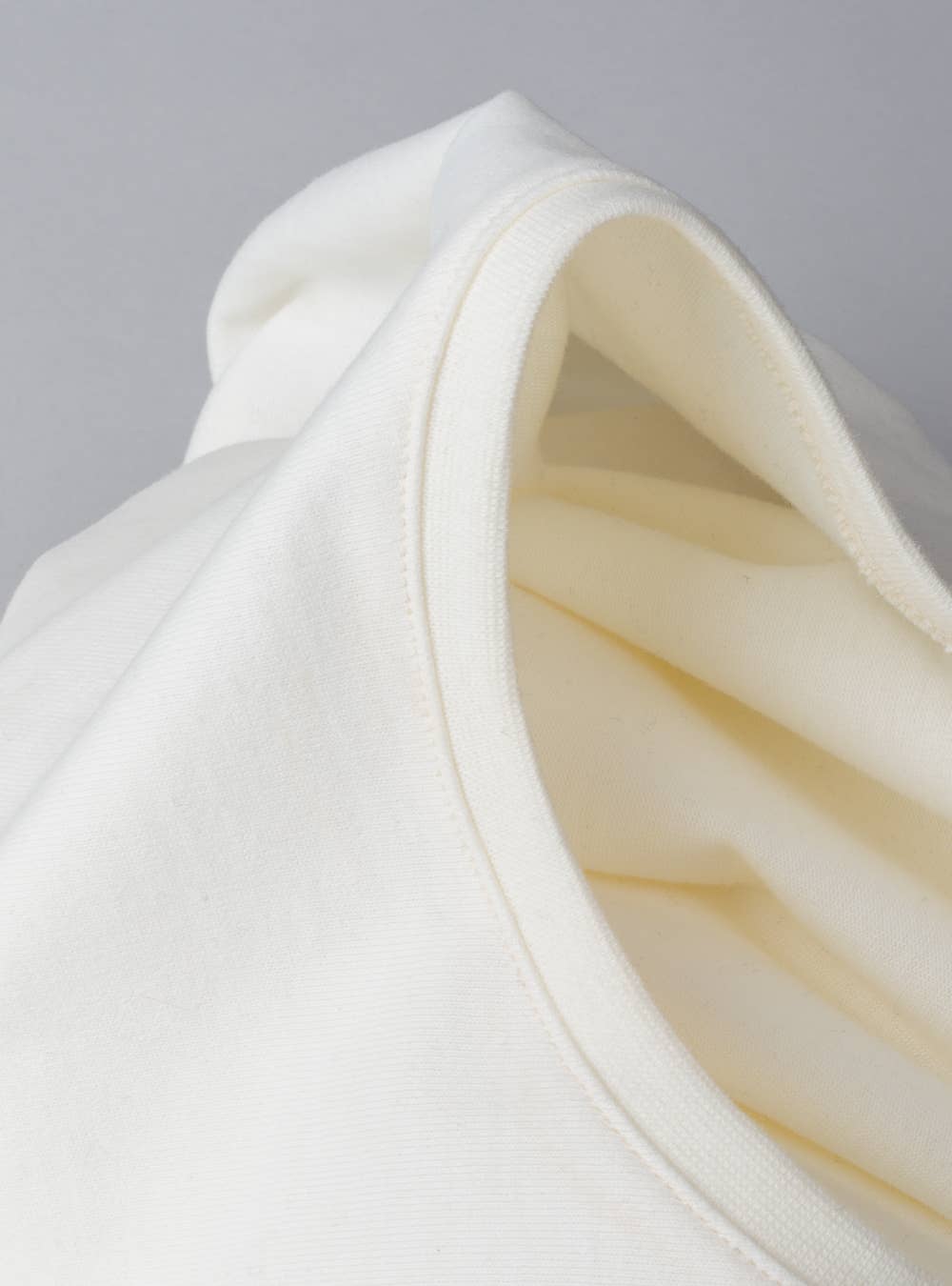 wetheknot - Wholesale T-Shirt - Men's - Essential t-shirt (warm white) — Organic cotton4