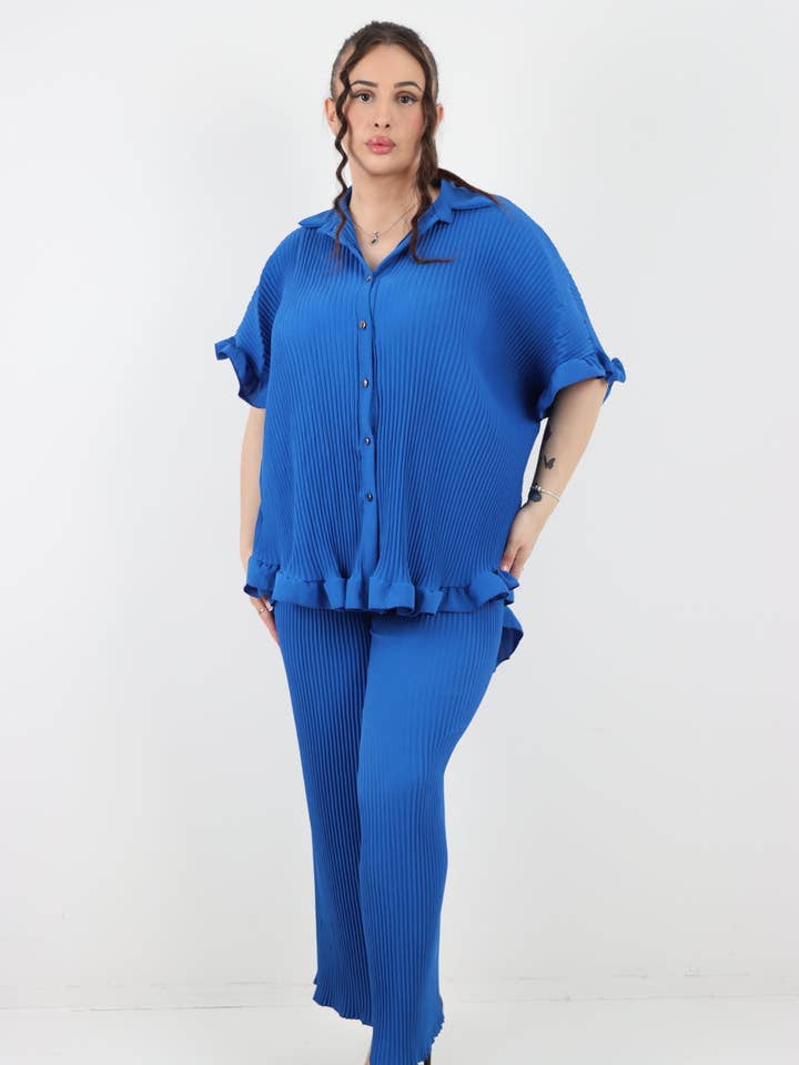 Ensemble chemise et pantalon boutonnés plissés italiens pour la vente par Miss Bold