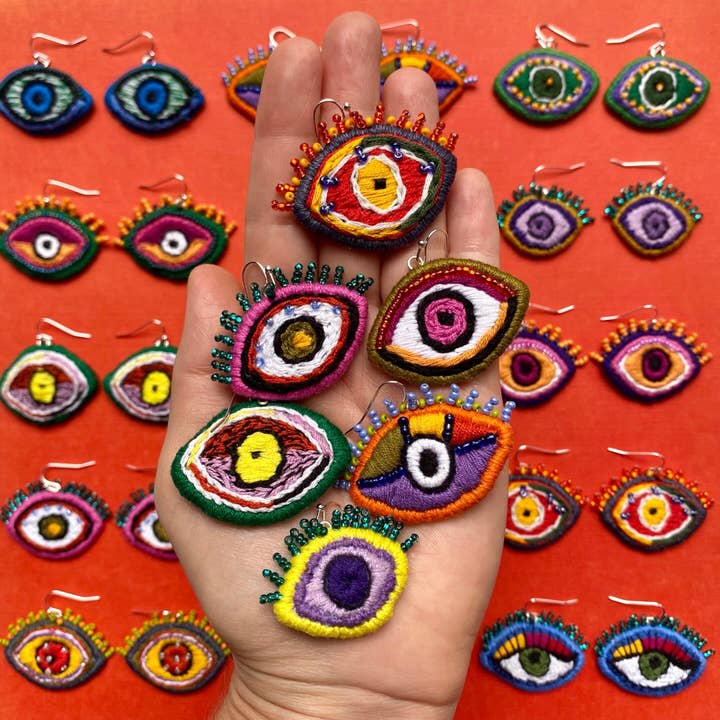 Pendientes bordados en forma de ojo para venta al por mayor de SWIETstuff