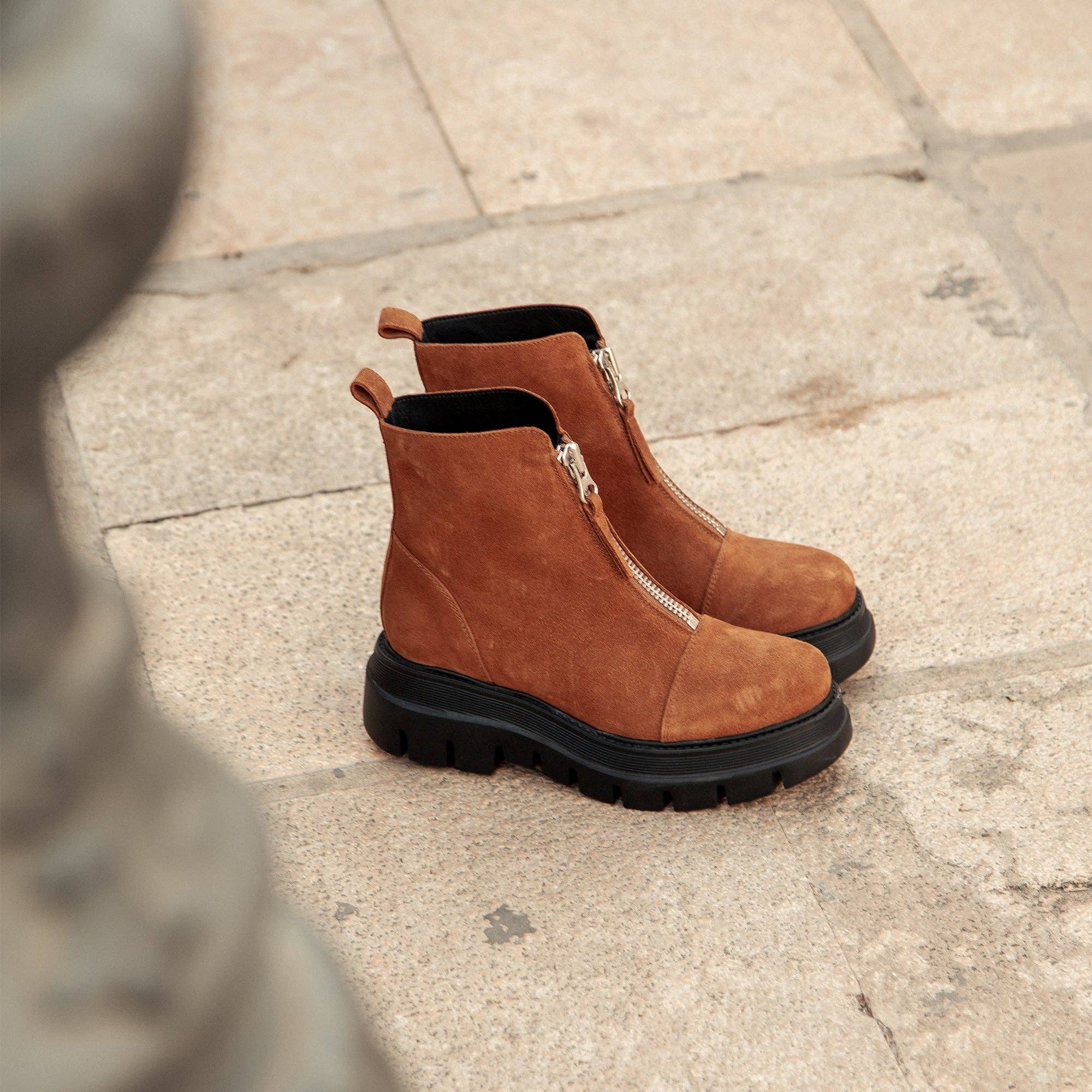 KMB Shoes - Wholesale Chelsea Boots - Women's - Kiel Brown2