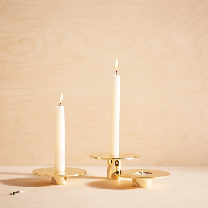 Portacandele Eclipse in ottone lucidato per la vendita all'ingrosso da parte di Aaron Probyn