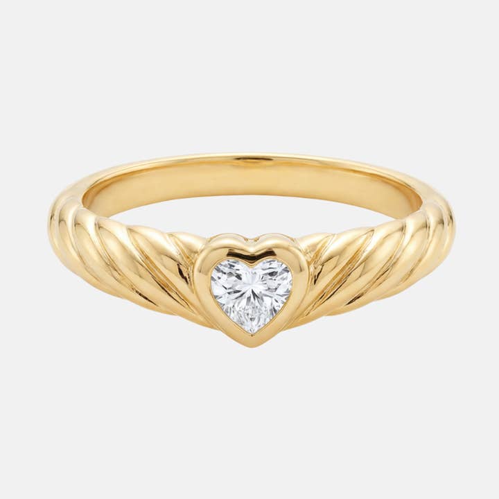 Der Cz Juna Herzring für den Großhandel von The M Jewelers