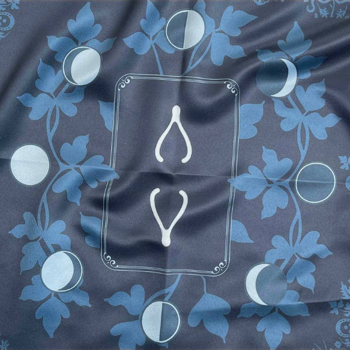 La Panthère Studio – Cartas de tarô por atacado – Pano de Altar Gótico do Sul3