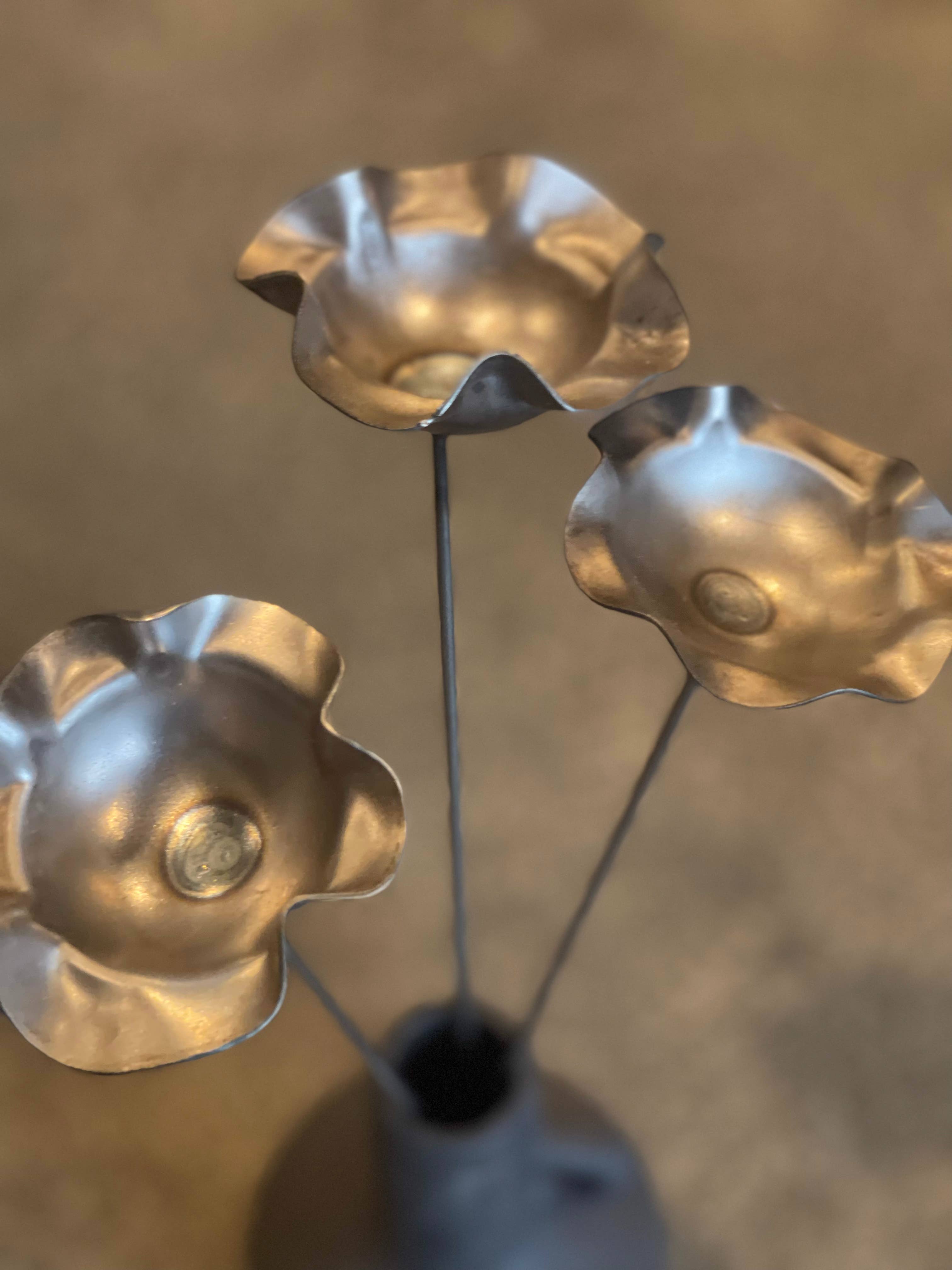 608 The Factory - Wholesale Garden/Lawn Stake - Metal Ribbon Pollinator Cup Flower Set of 24 Flowers 8