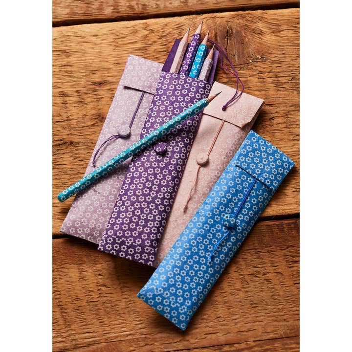 Namaste – Großhandel Make-up-Box – 5 Lokta-Papier-Bleistifte mit Blumenmuster im Set