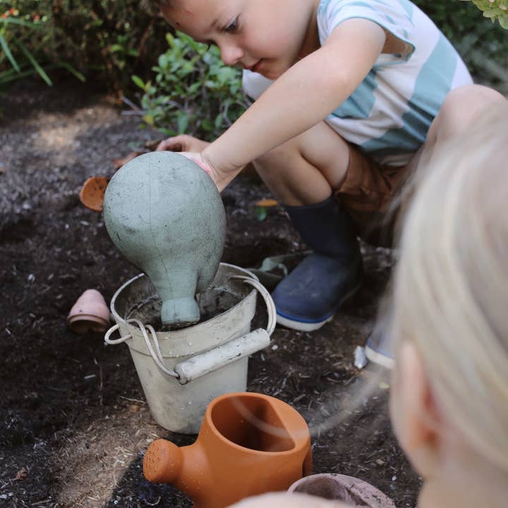 Marlowe & Co - Wholesale Toy Set - Kids - Terracotta Silicone Garden Set 9