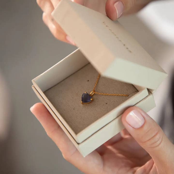 Gold Lunar - Wholesale Pendant/Charm Necklace - Emerald Gemstone Green Heart Necklace 18k Gold Christmas1