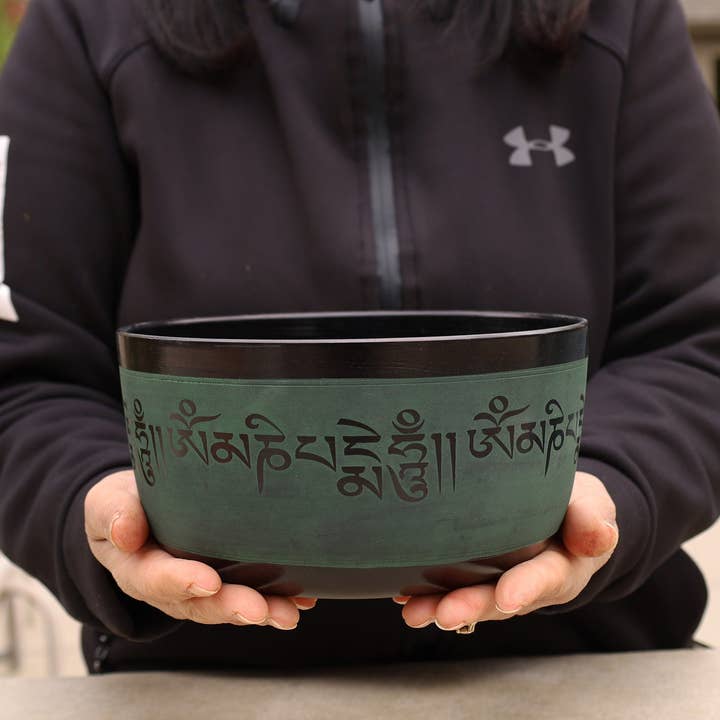 Lungta Imports – Material de meditação por atacado – Conjunto Completo Taça de Canto Tibetano Om Mani Mantra Wi8