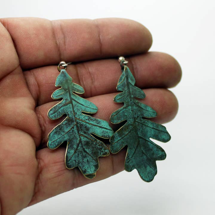 Plataica - Wholesale Dangle Earrings - Oak leaf earrings in brass and 925 silver with green patina8