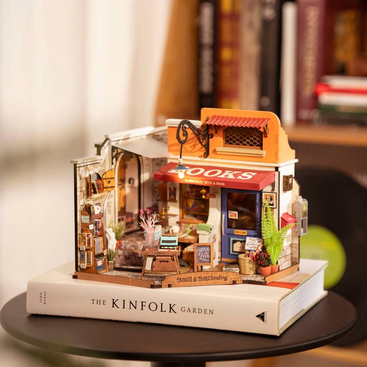 Hands Craft - Wholesale DIY Craft Kit - DIY Miniature House Kit: Corner Bookstore2