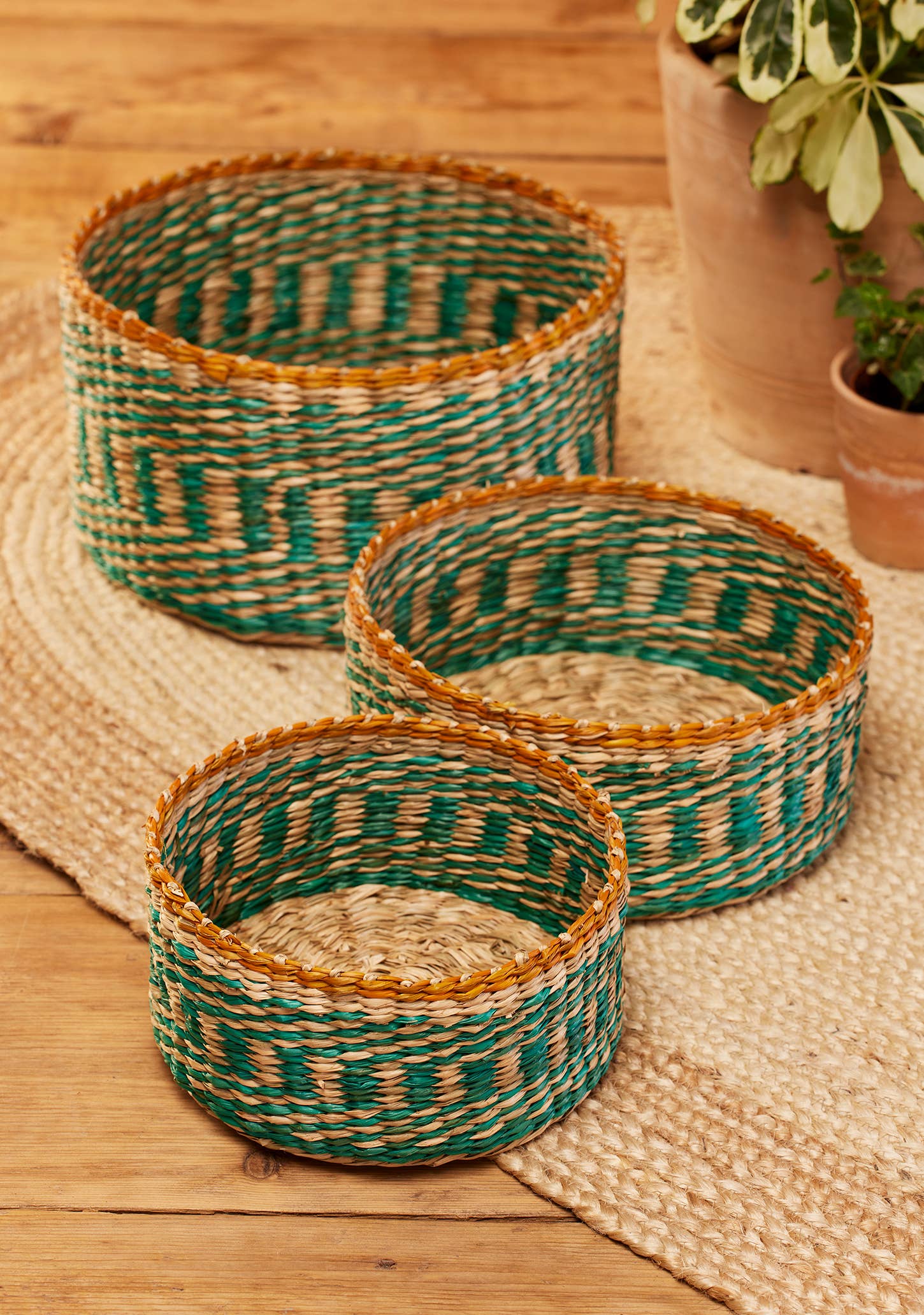 Namaste – Großhandel Korb – Gestreiftes Set aus 3 runden Seegras-Körben3