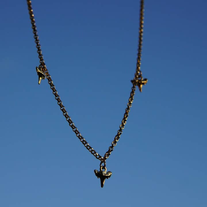 Collar con colgante de 3 pequeños dientes de tiburón para venta al por mayor de Imi jewelry