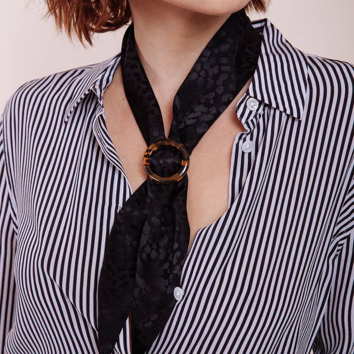 I'm With The Band - Wholesale Scarf clip – Women's - Tortoise Shell1