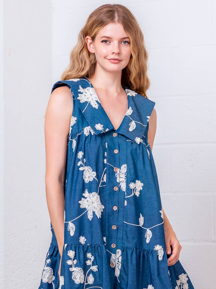 SD84290T-DENIM BRODERI SØMANDSKRAVE KNAPNED KJOLE for engroshandel hos Taelynn