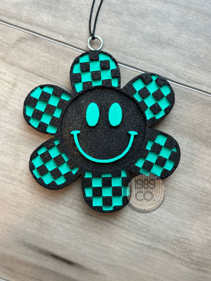 Car Freshie met geruite bloemen voor wholesale door 1989 Co.