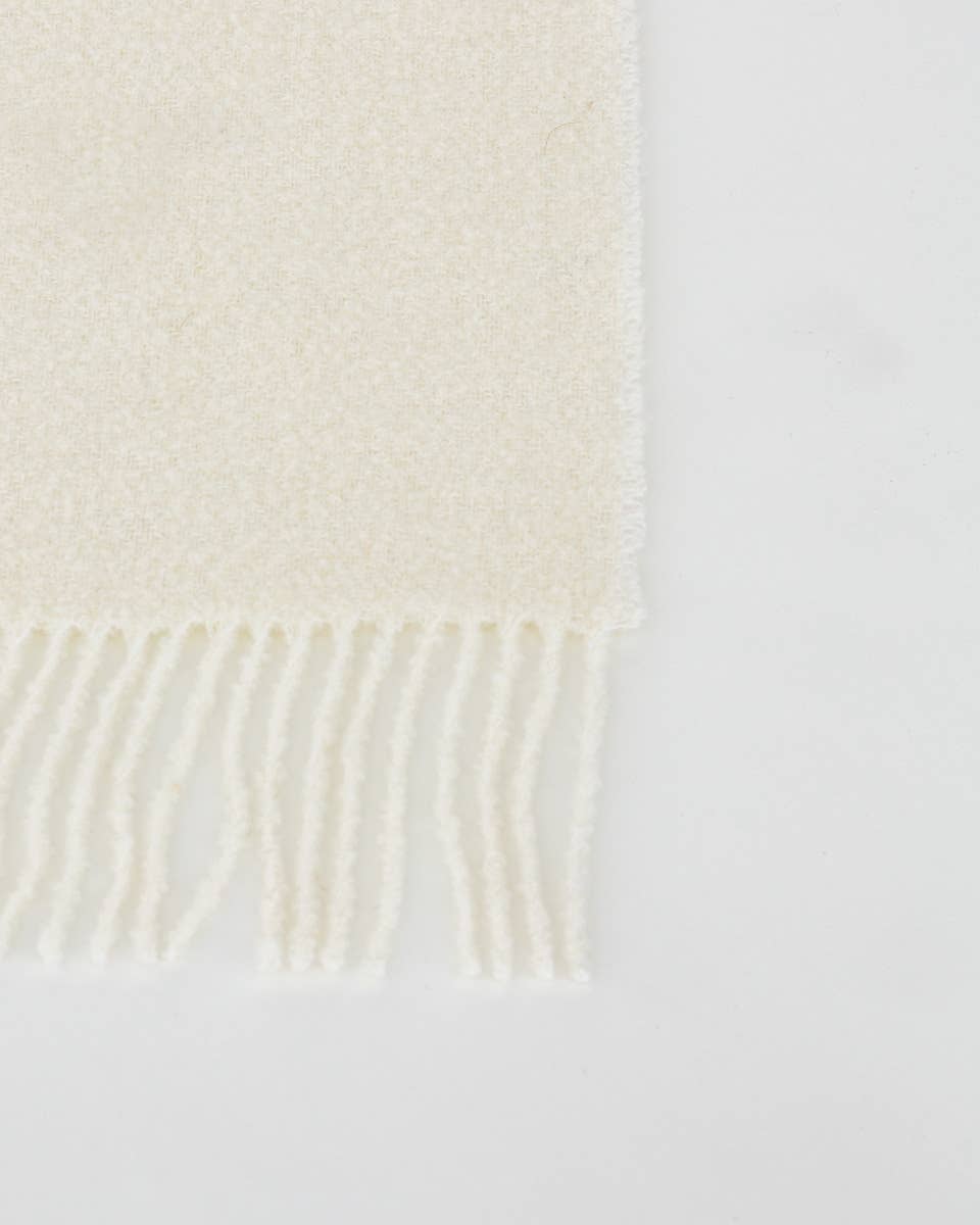 MoST - Wholesale Throw Blanket - Wool bouclé throw blanket PARIS white3