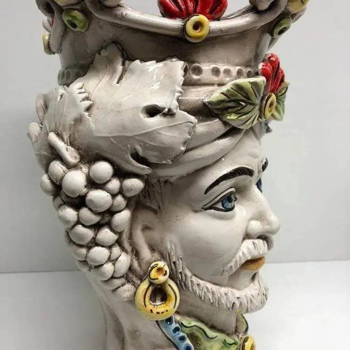 DD Ceramiche Siciliane - Vendita all'ingrosso Statuette decorative - Teste di Moro Classica Corona Sfere Giallo Ceramica Caltagirone cm H.28 L.20 Artigianale2