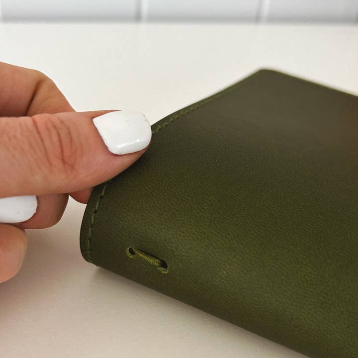 Creators Friend - Wholesale Notebook - Refillable Notebook Folio - Olive Green