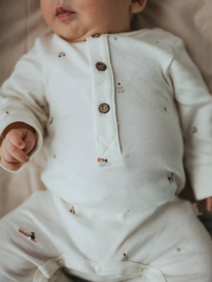 Mini & Humble – Großhandel Strampler – Baby – 100% Bio-Baumwoll-Strampler ohne Füße in Sandstein mit Neighbourhood-Muster2