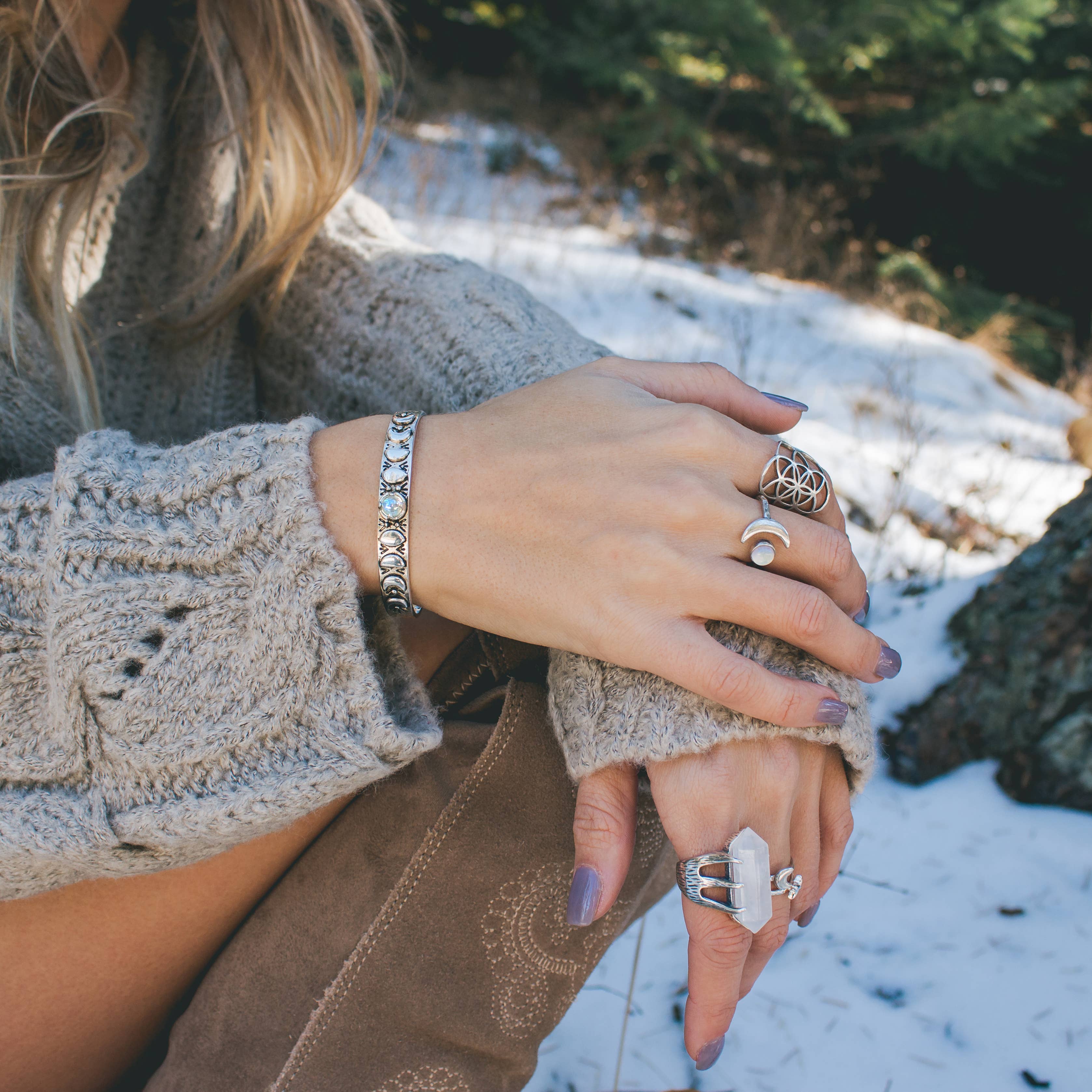 Hiouchi Jewels | Rose & Bolt Grateful Dead Jewelry - Wholesale Cocktail/Statement Ring - Crystal Talon Ring | Silver / Quartz6