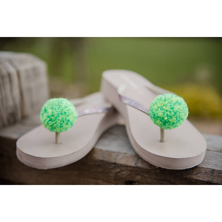 PomPom Galore - Venta al por mayor Accesorio de calzado - Unisex - Pinzas para zapatos con pompones verdes, grandes moteadas1