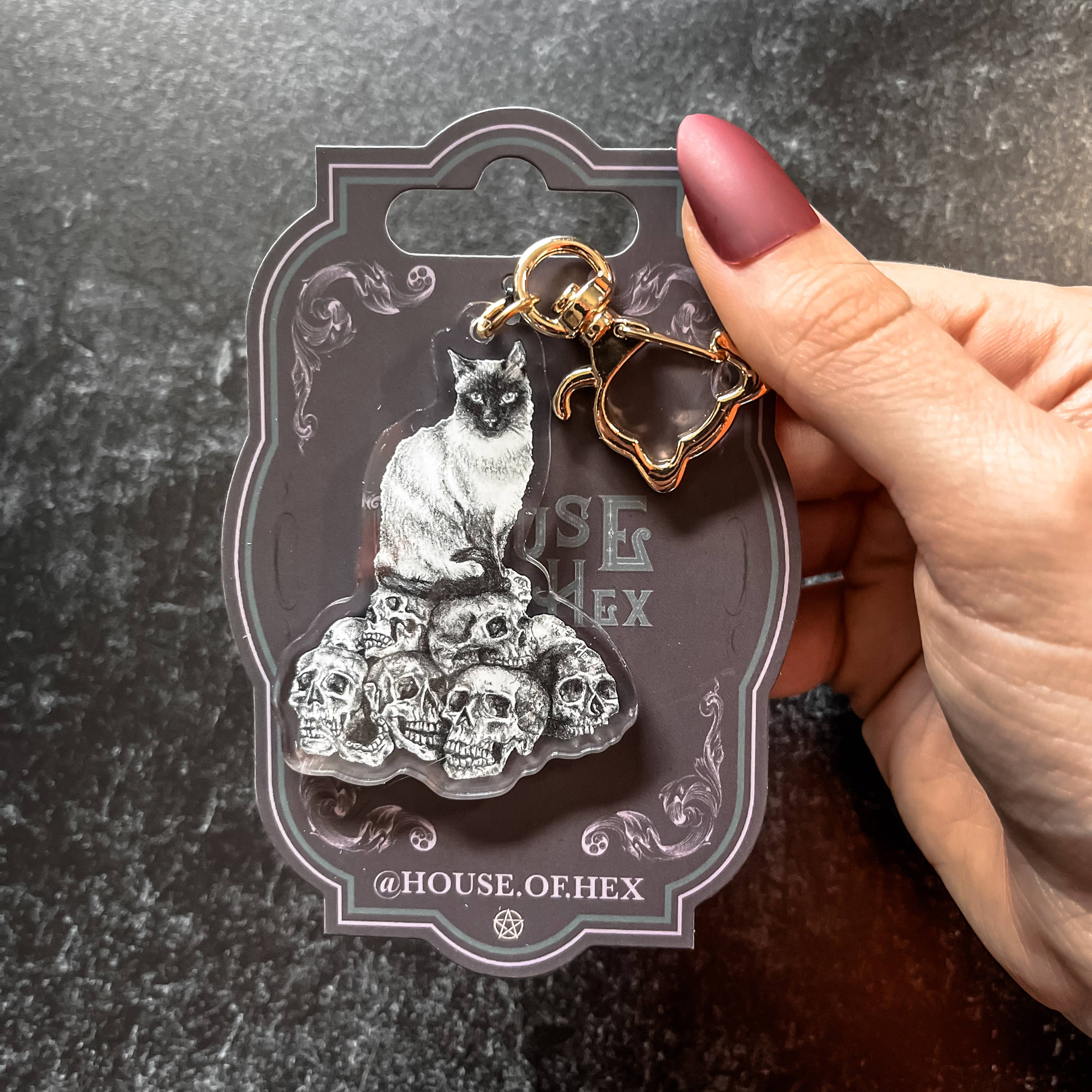 House of Hex - Venta al por mayor Llavero - Mujer - Llavero con forma de calavera de gato | accesorios | decoración de brujas | bruja1