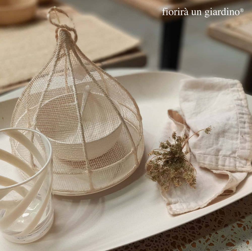 Fiorirà un giardino - Vente Treillis - Cloche alimentaire en maille d’abaca blanche D20 x H18 cm3