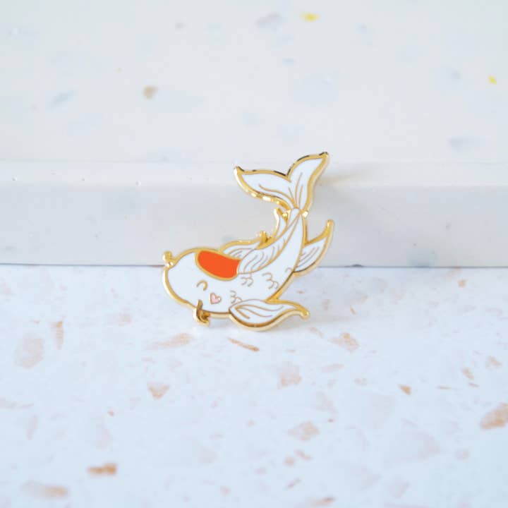 Hop & Flop - Venta al por mayor Botón/prendedor - Pin de esmalte Lucky Koi Fish