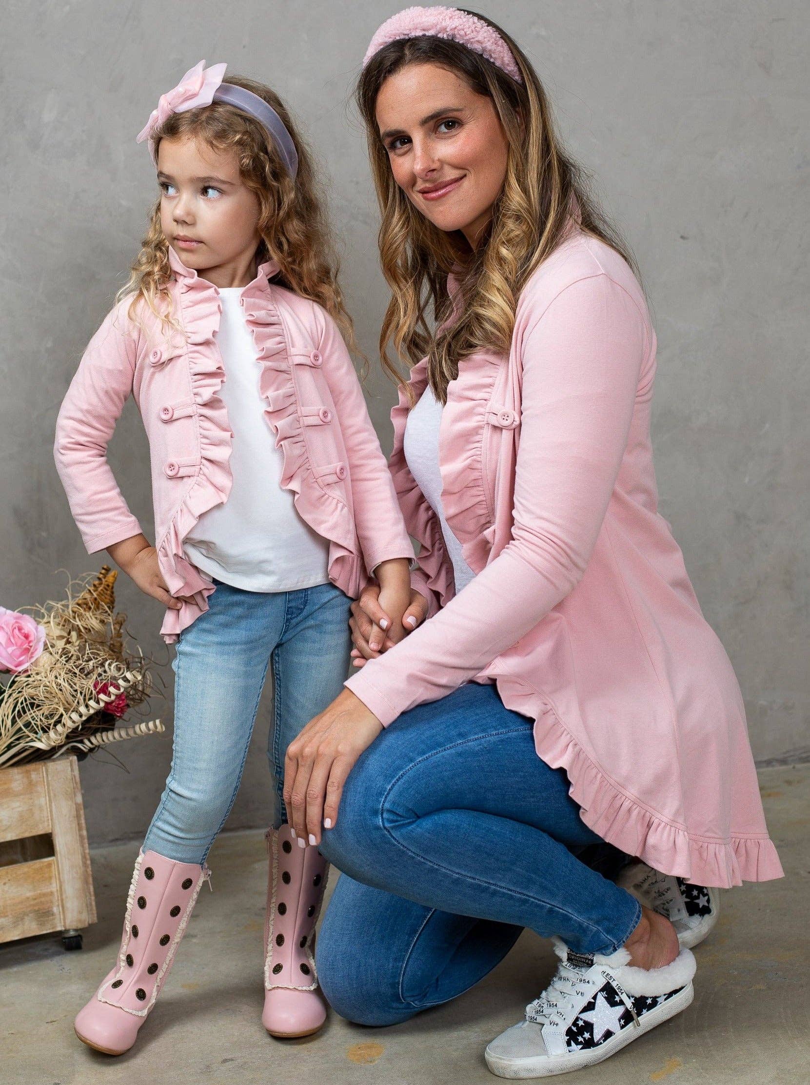 Rosa polveroso Cardigan blazer con volant coordinato mamma e bambina in vendita all'ingrosso su Faire1