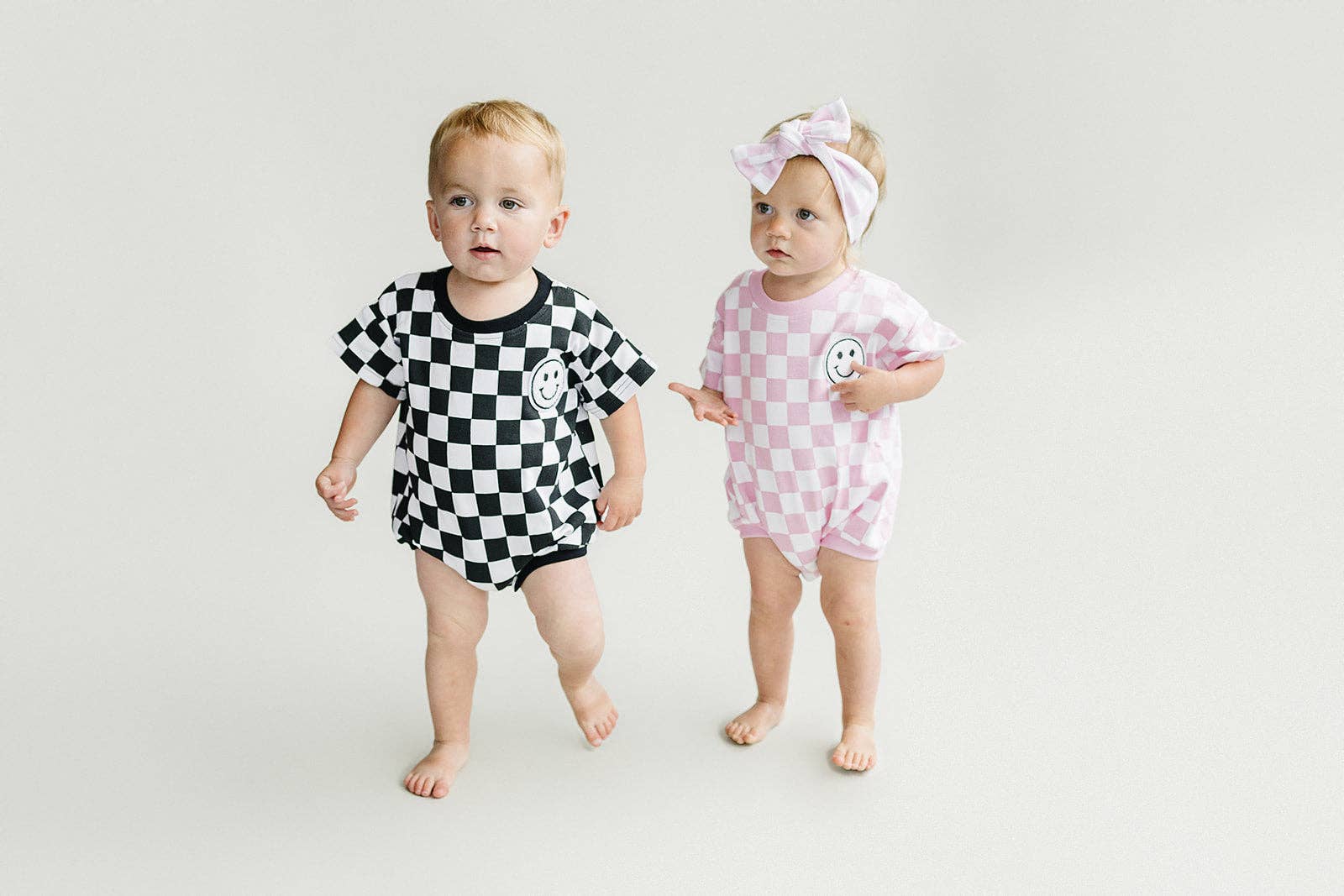 Lucky Panda Kids - Wholesale Bodysuit (Non-Footed) - Baby - Short Sleeve Bubble Romper | Checkered Smiley Pink7