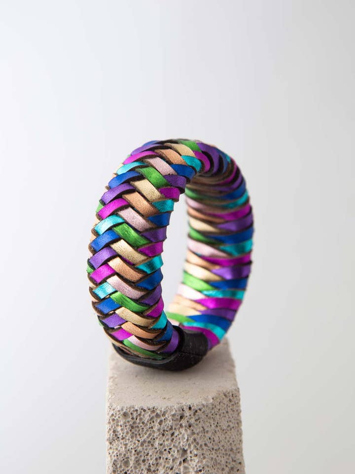 Rainbow Bracalet Woven - Rainbow* para venta al por mayor de Iskin Sisters