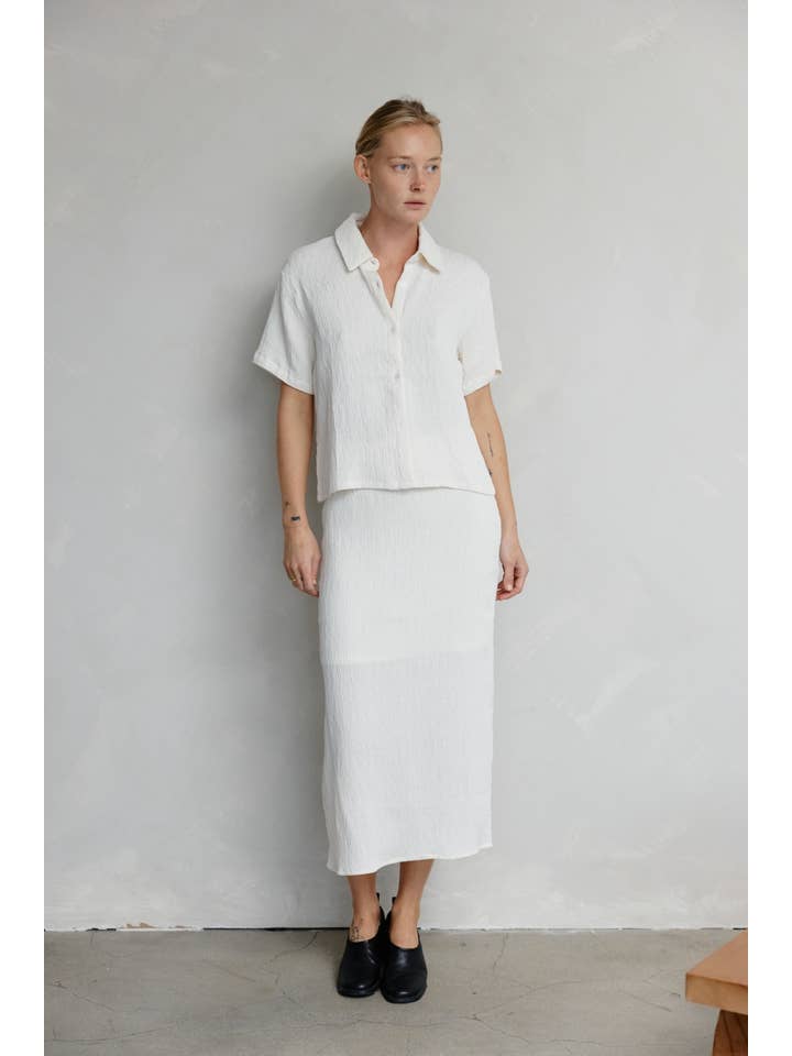 MOD REF - Vendita all'ingrosso Camicia button down - Donna - The Miranda Top | Top con bottoni testurizzati17