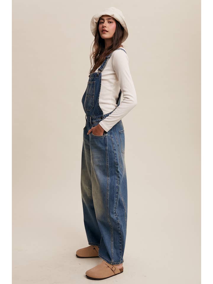 Listicle – Großhandel Overall – Damen – Barrel Jean Latzhose aus Denim mit weitem Bein5