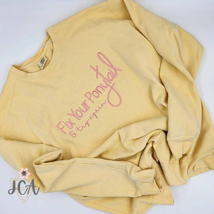 Ripara la tua coda di cavallo e riprova con la felpa per la vendita all'ingrosso da parte di Jocelyn's Comfy Apparel