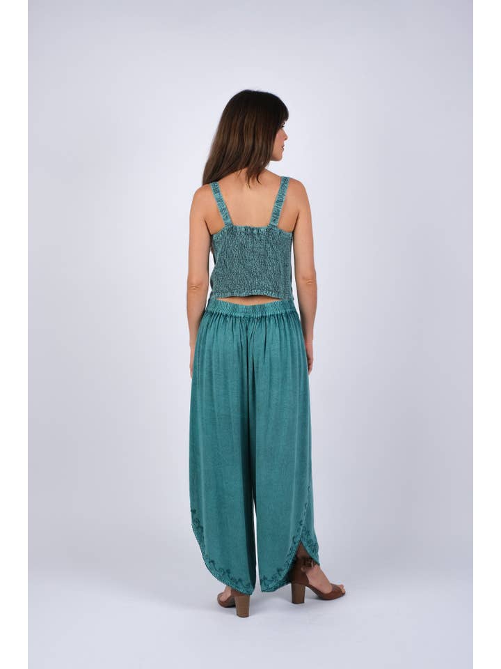 Sacred Threads - Wholesale Tank Top - Women's - Trendy Sea Embroided Cropped Top
