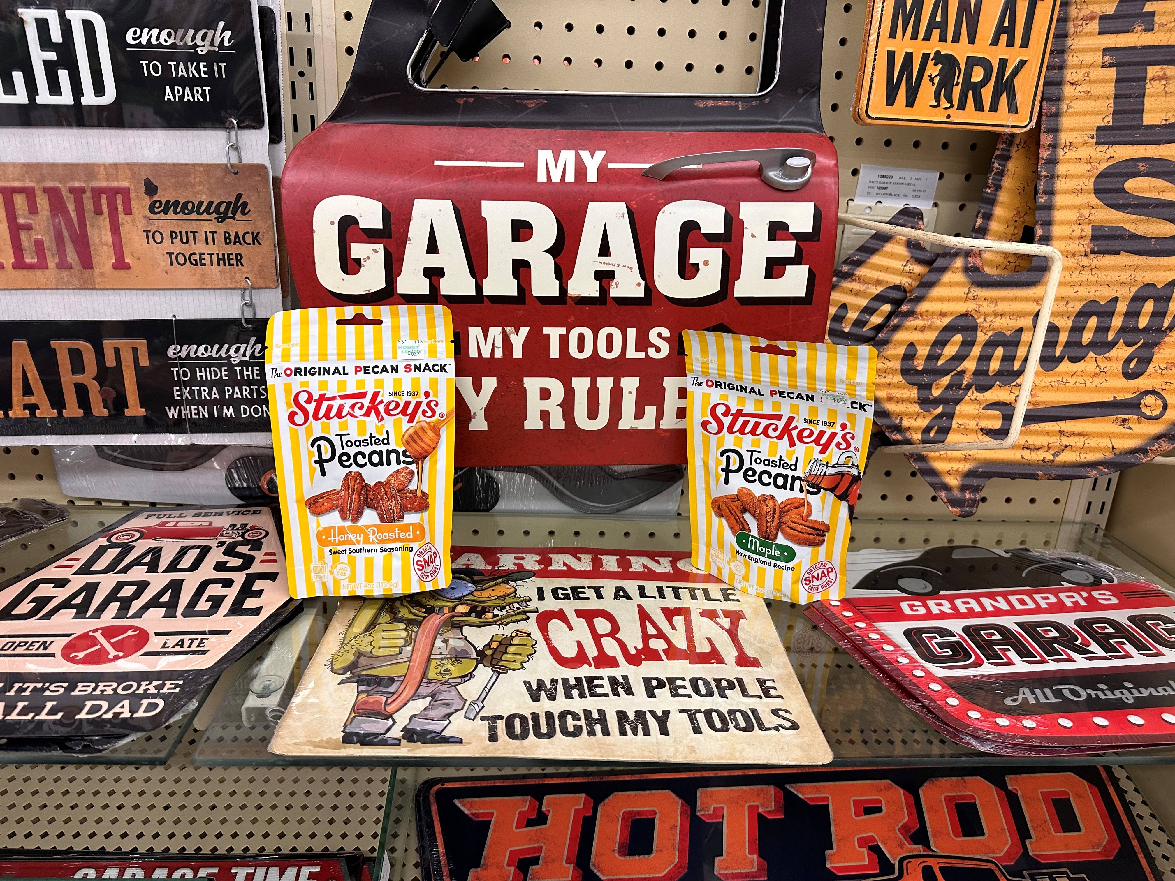 Stuckey's - Wholesale Nuts - Maple Pecans6