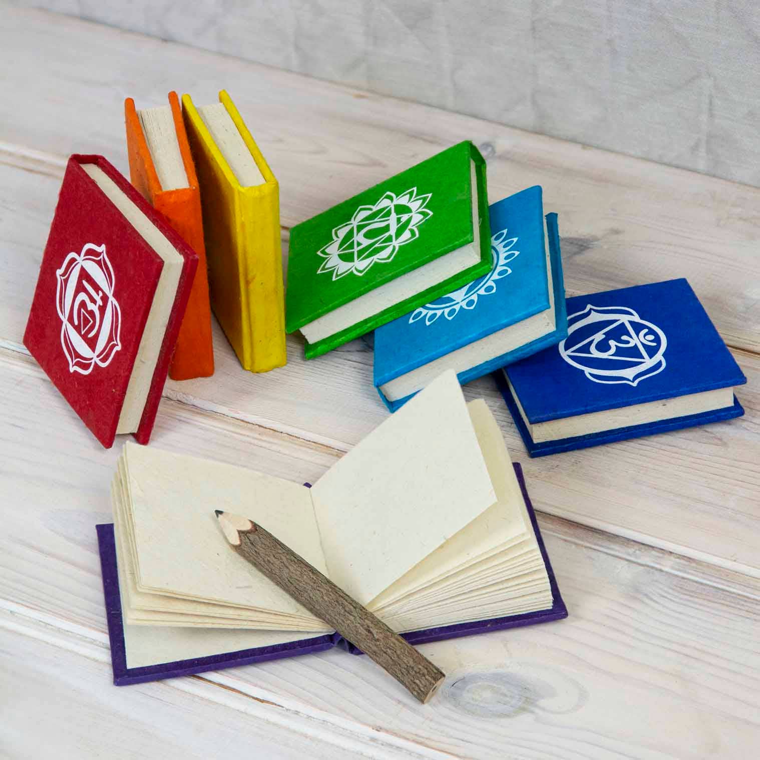 Siesta - Wholesale Notitieboekje - Set van zeven mini notitieboekjes met chakra thema
