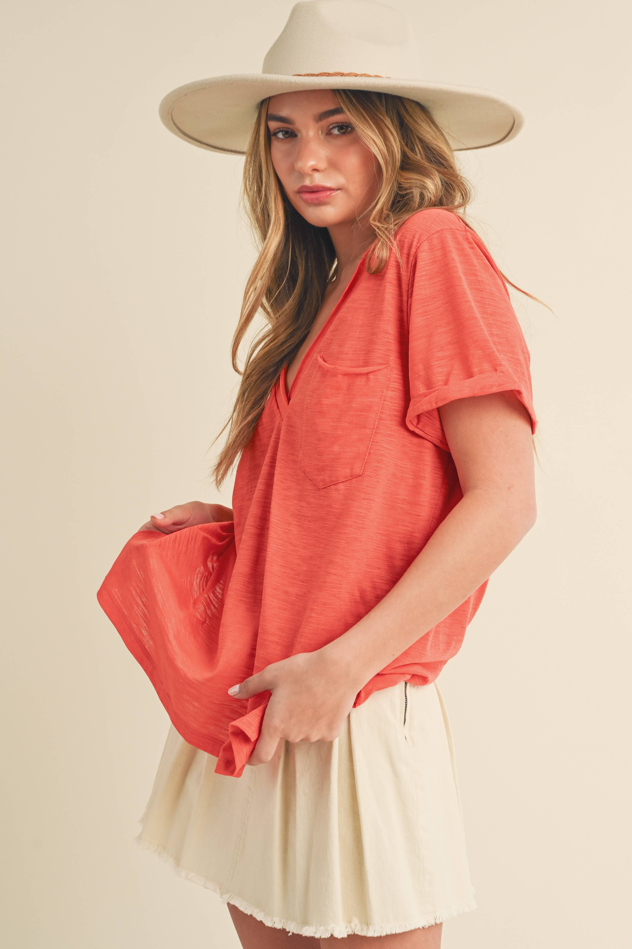 AEMI + CO - Wholesale T-Shirt - Women's - 8286DK Zoie V-Neck Short Sleeve Top 556