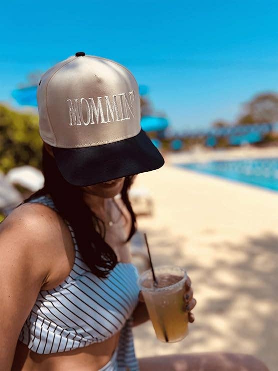 Funky Junque - Wholesale Truckerpet - Dames - Tweekleurige Pet - Mommin' - Zwart/Beige2