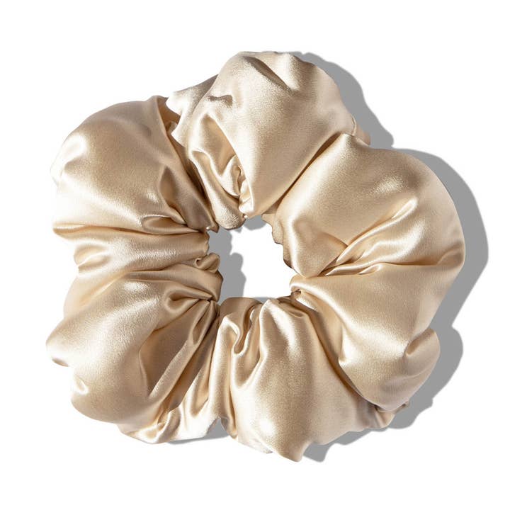 Chouchou en soie dorée poussiéreuse rembourré pour la vente par Drowsy Sleep Co.