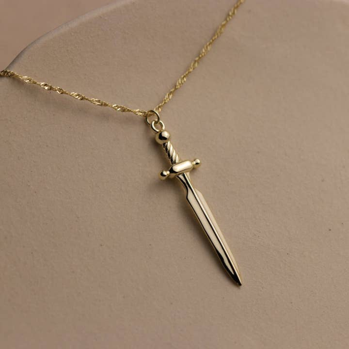 Dolk vedhæng for engroshandel hos La Lovely & Co.