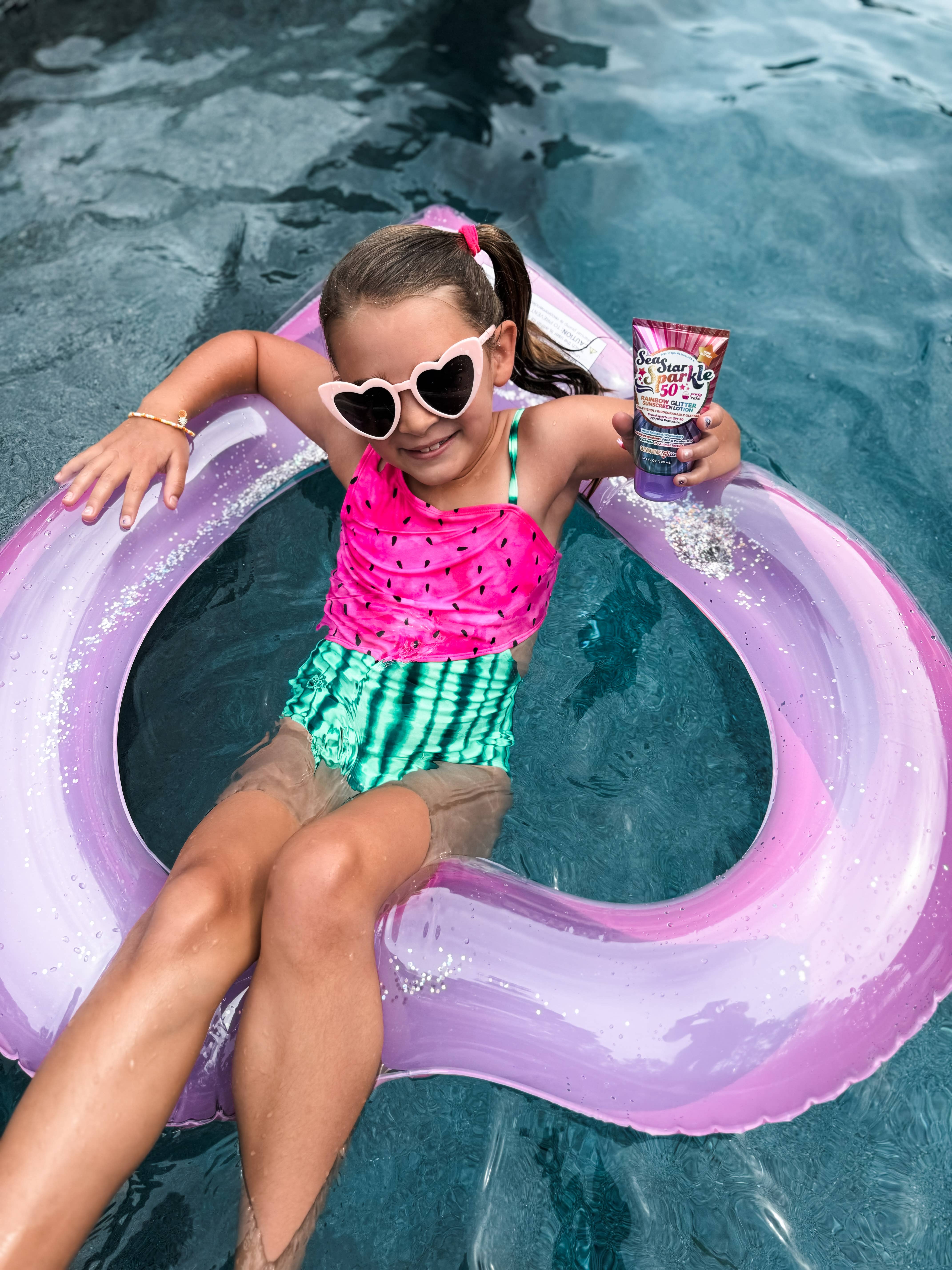 Sunshine & Glitter - Wholesale Sunscreen - Sea Star Sparkle Party Cake SPF 50 Glitter Sunscreen7