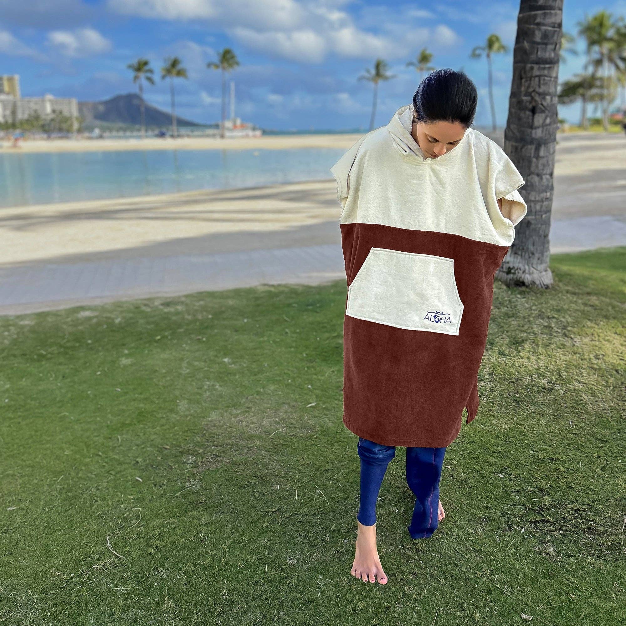 REMOVED BRAND - Wholesale Poncho - Unisex - Terry Velour Surf Poncho (Bone/Brown)5