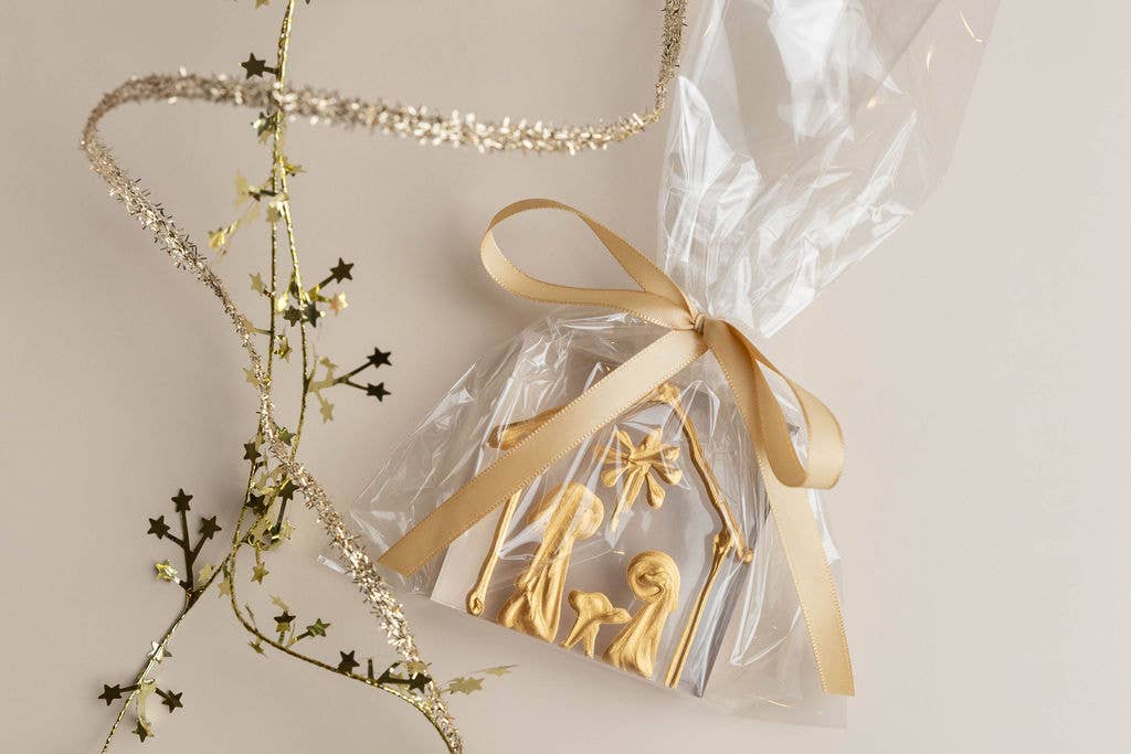 HappiesByAMS - Wholesale Decorative Tabletop Object - Glass - 3x3 inch Gold Nativity0