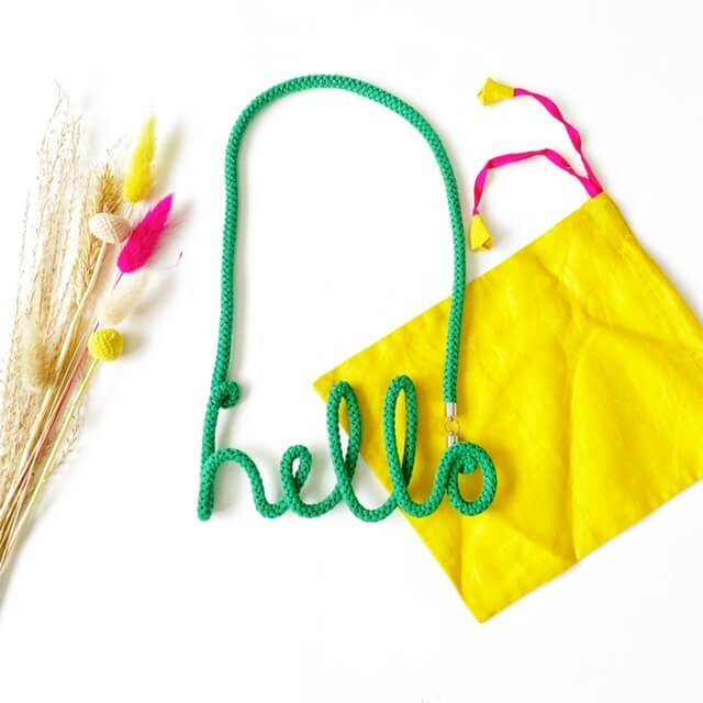 Handmade by Tinni - Wholesale Geweven ketting - The Hello Word Necklace - Handgemaakt door Tinni13