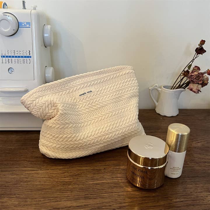 Dipped Shop - Wholesale Makeup/Cosmetic Bag - Solid Color Portable Makeup Bag DP25C5983